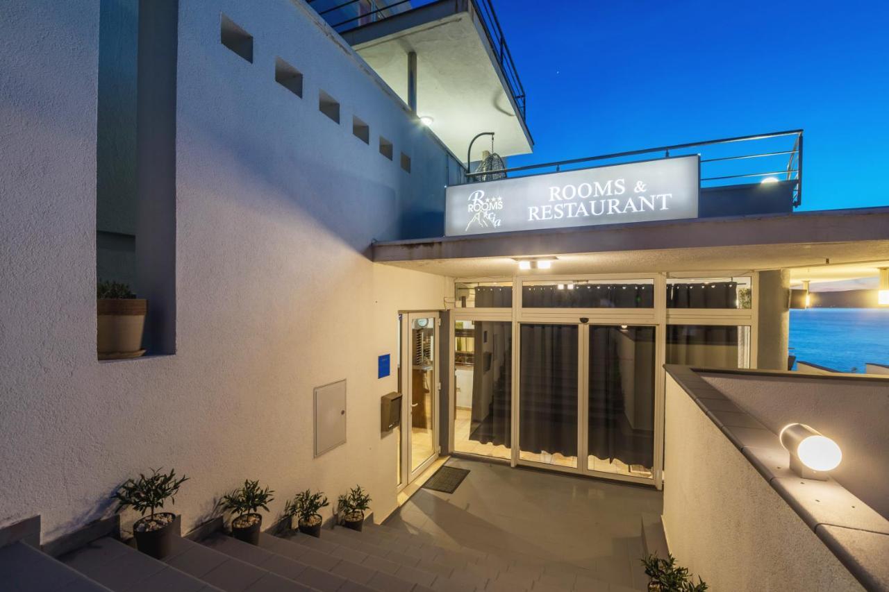 Hotel Rooms Roccia Novigrad  المظهر الخارجي الصورة