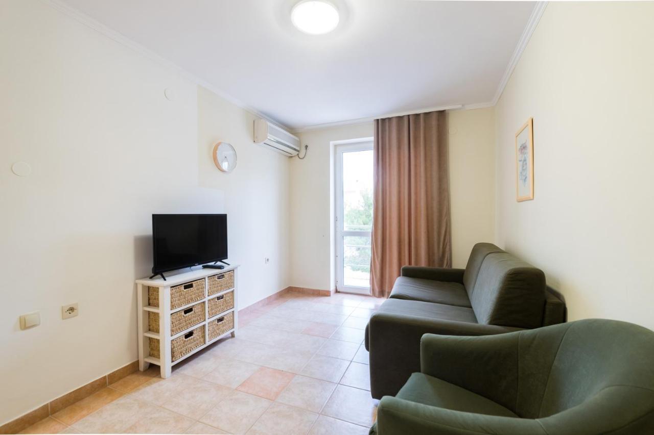 Hotel Rooms Roccia Novigrad  المظهر الخارجي الصورة