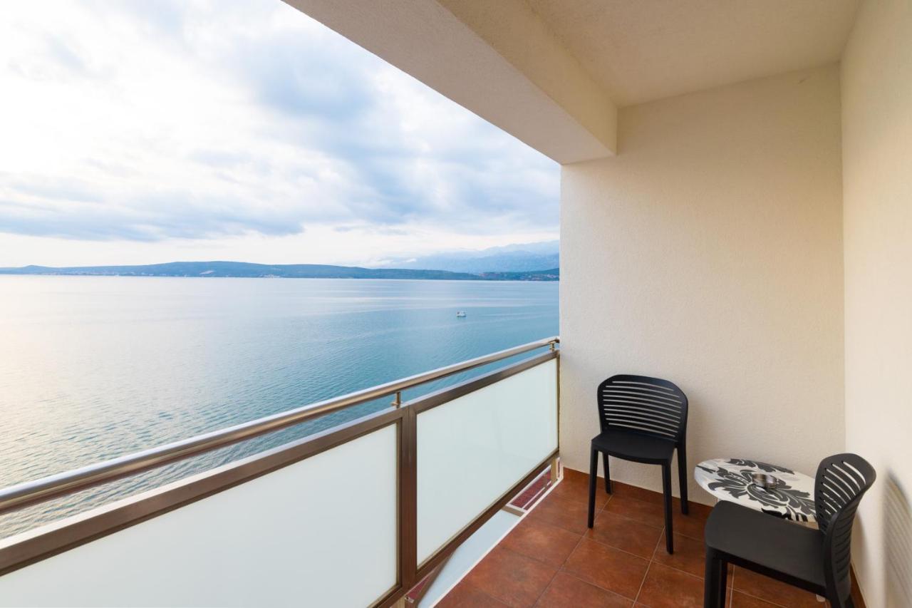 Hotel Rooms Roccia Novigrad  المظهر الخارجي الصورة