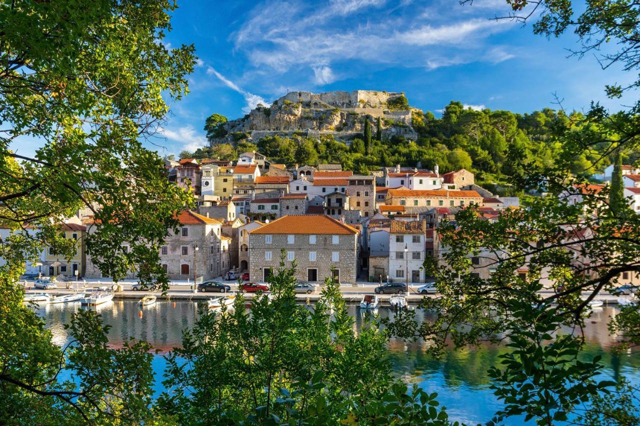 Hotel Rooms Roccia Novigrad  المظهر الخارجي الصورة