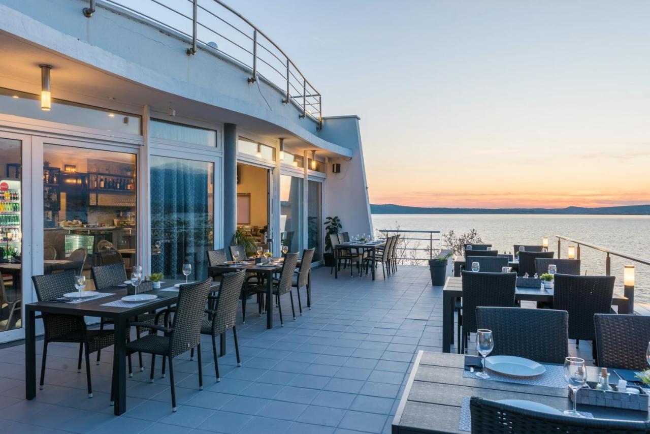 Hotel Rooms Roccia Novigrad  المظهر الخارجي الصورة